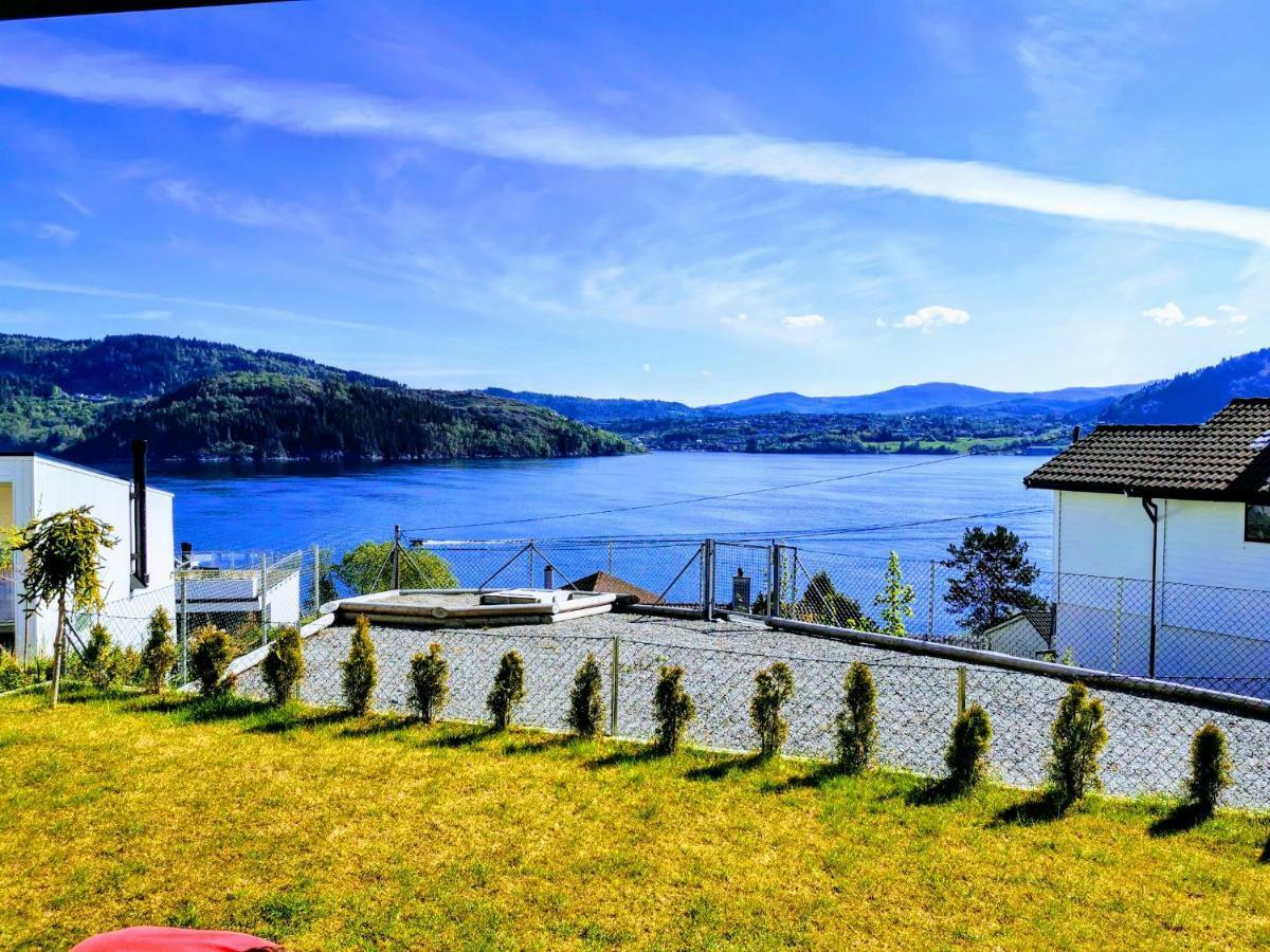 Bjornestrand Fjordside View 卑爾根 外观 照片